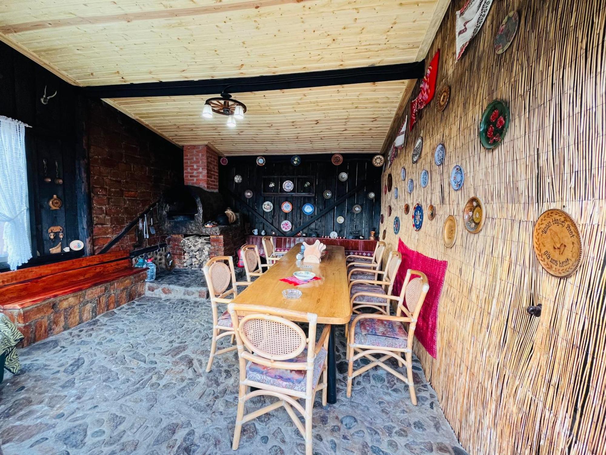 Casa De Sub Hora Vila Zărneşti Exterior foto